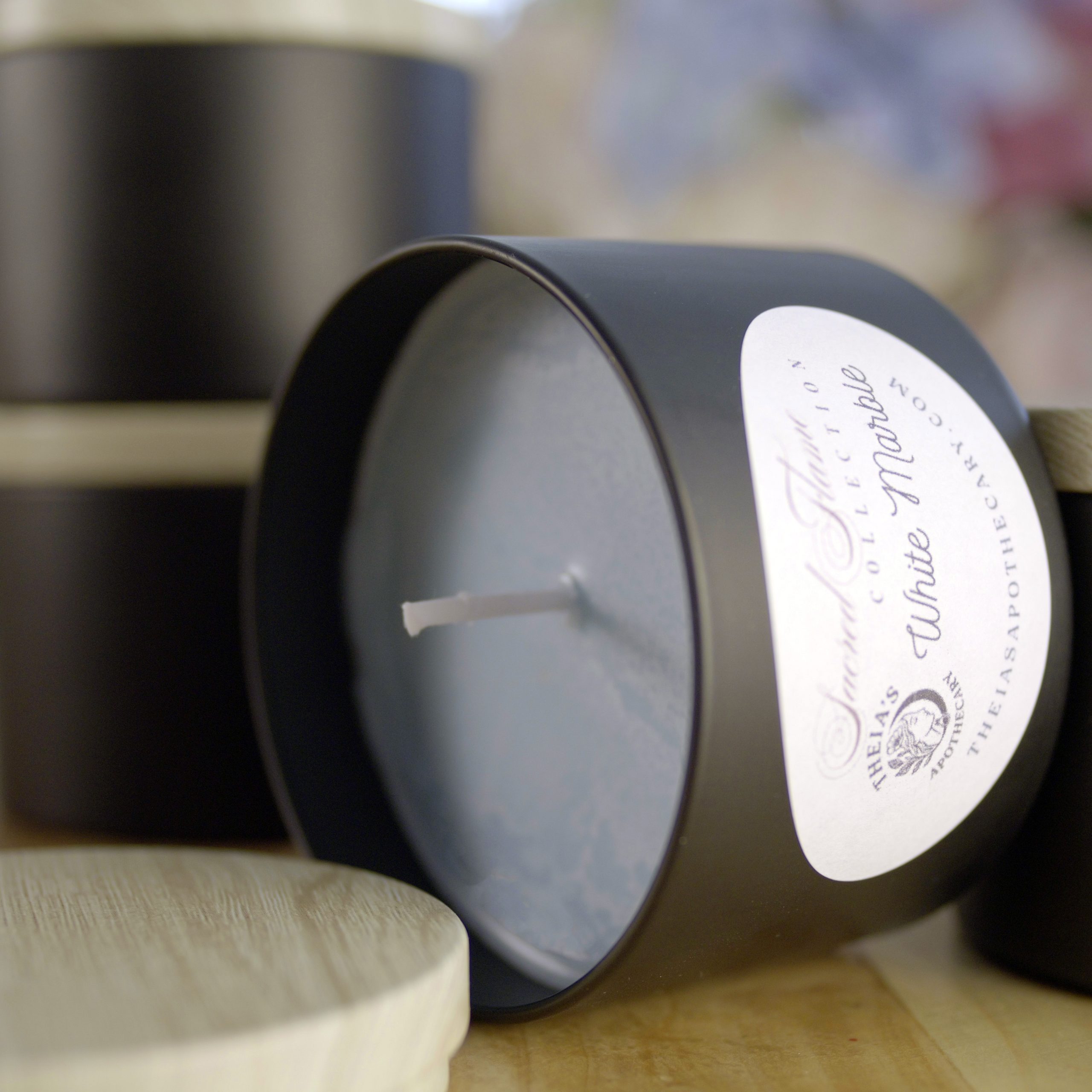 Photo of the White Marble Scented Candle from Theia's Apothecary